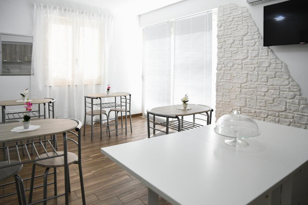 Athena Acomodação com café da manhã Scilla Exterior foto